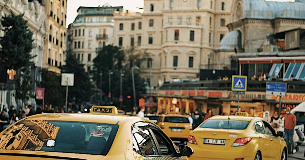 Lalkuan to Nainital Taxi Service Comfortable and Reliable Travel Guide