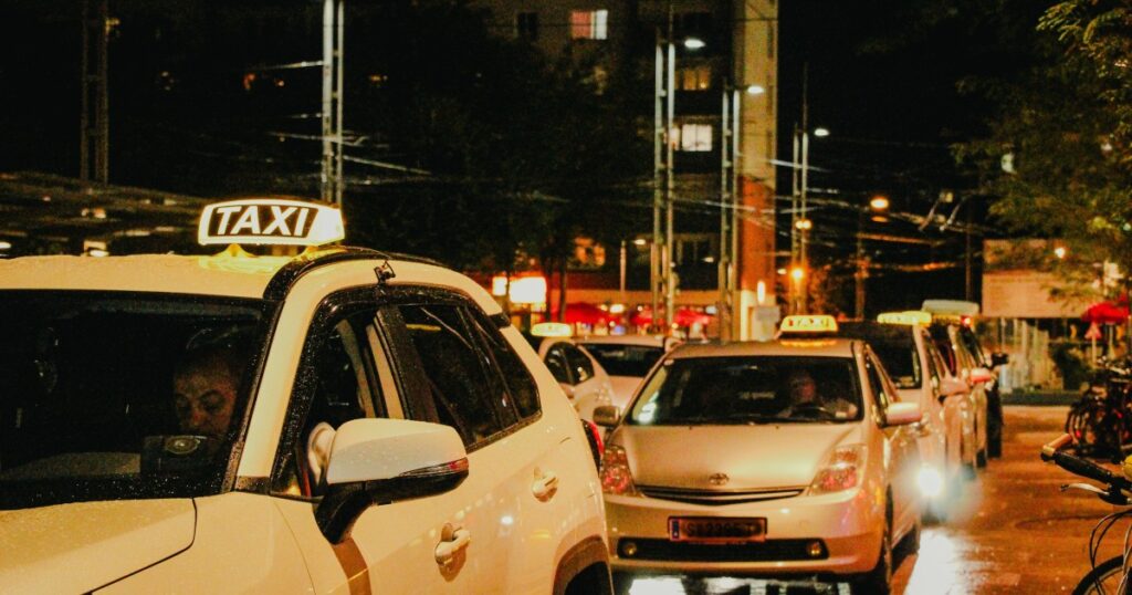 Taxi Service in Uttarakhand - The Ultimate Guide to Exploring the Land of Gods