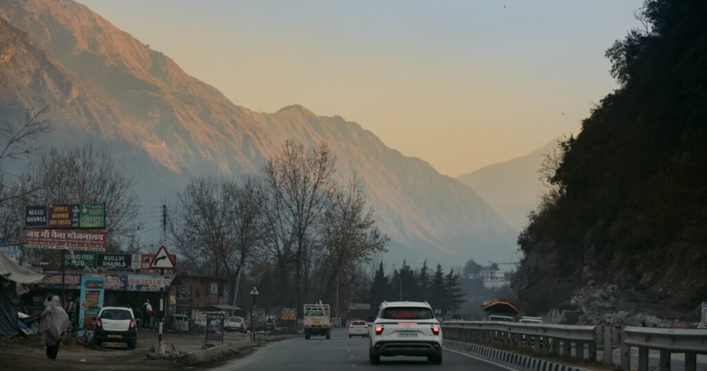 Uttarakhand Trip Ke Liye Pickup Location Kaise Choose Karein Railway Station Airport Ya City Point