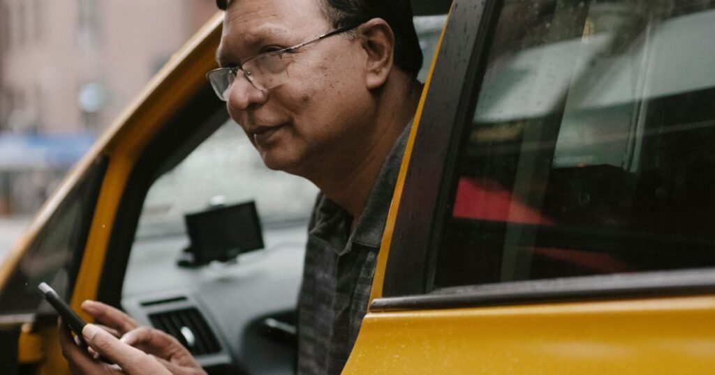 Uttarakhand Mein Taxi Fare Kaise Calculate Hota Hai? Distance, Waiting and Hill Road Charges Explained