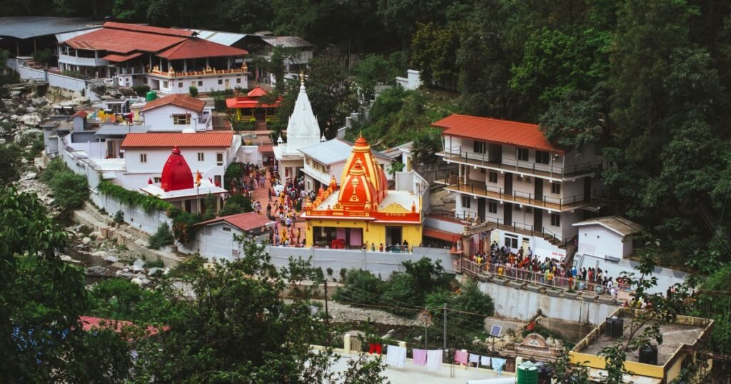 Planning Your Spiritual Journey with a Kathgodam to Kainchi Dham Taxi